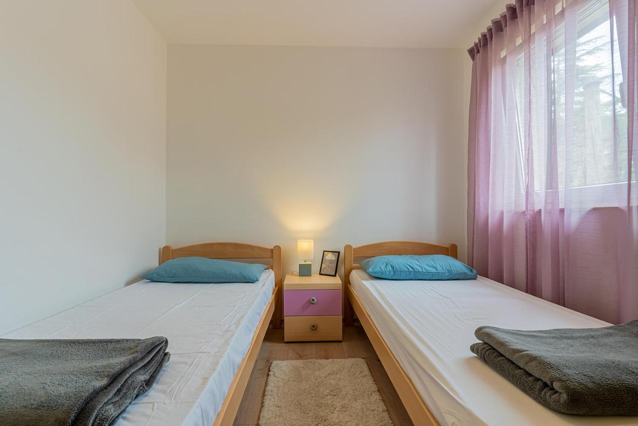 Apartmani Utmar Cres Exteriér fotografie